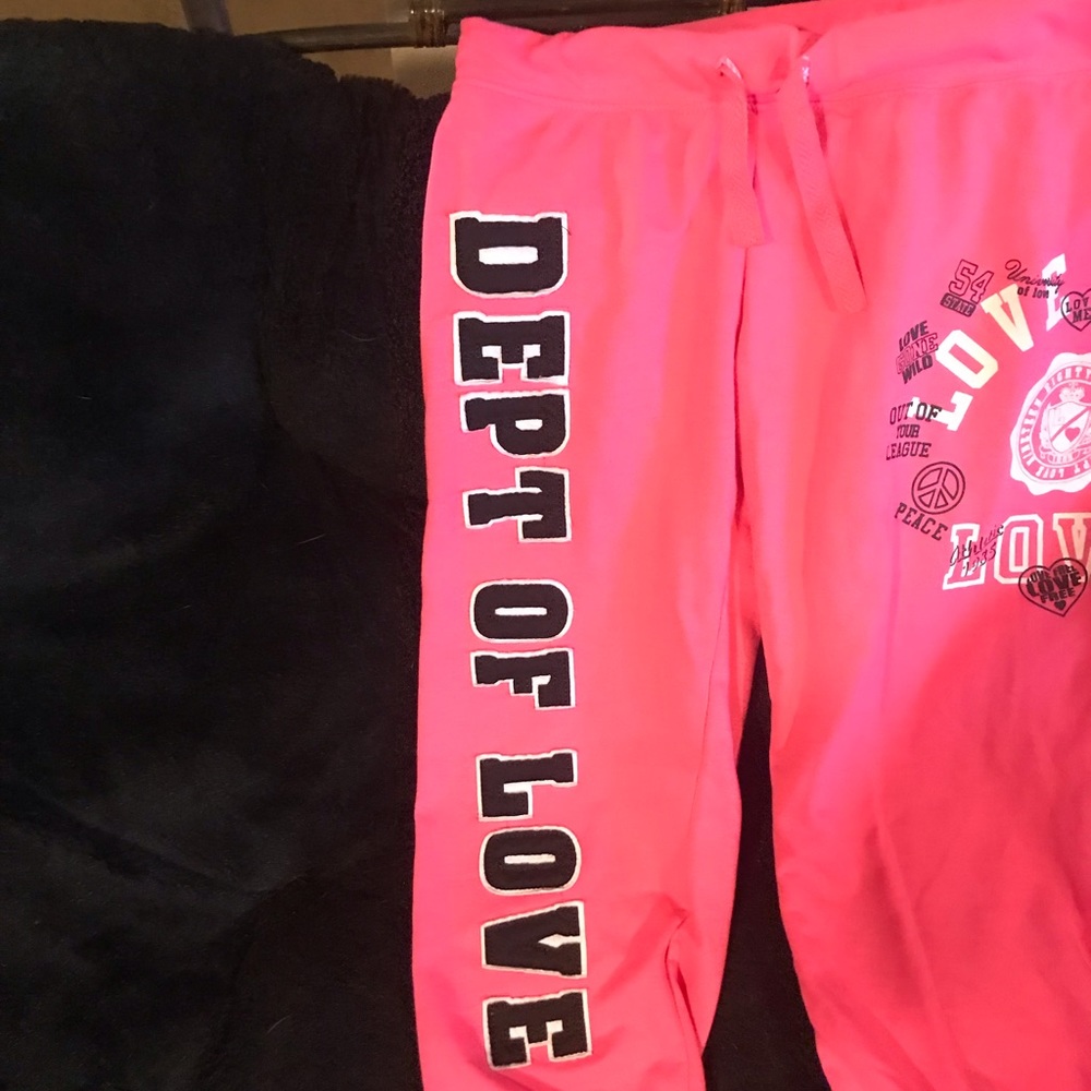 Deb pink Capri Pants